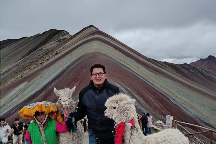 Cusco Rainbow Mountain Day Hike (Vinicunca) — Full‑Day Tour with Buffet Lunch photo 4