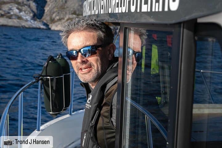 Private 6-Hour Lofoten Boat Sightseeing: Nusfjord, Reine & Hidden Beaches photo 2