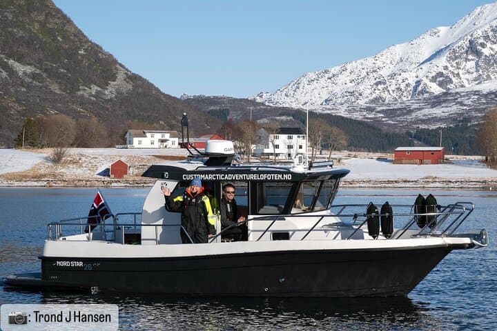 Private Winter Evening Cruise in Nappstraumen — Northern Lights from Leknes photo 2
