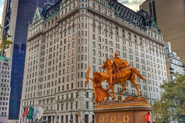 Pedicab Highlights Tour of New York City — Private Ride, Photo Stops & Icons photo 2
