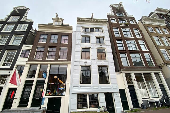 Amsterdam Evening Walk with a Local Guide: Golden Hour Canal Belt Tour photo 4