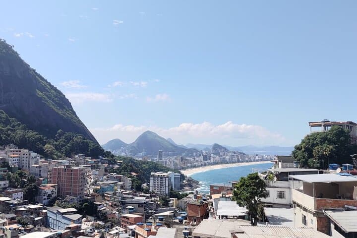 Sunrise Hike to Morro Dois Irmãos and Vidigal Favela Immersion photo 6