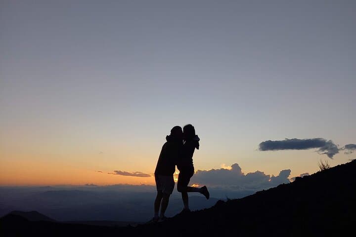 Mount Etna Sunset Tour from Catania: Cave Visit, Tasting & 2,000m Hike