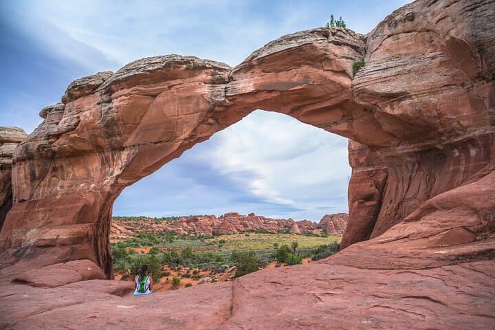 Exploring Arches National Park: Guided Van Tour Through Utah’s Iconic Red Rock Wonders photo 5