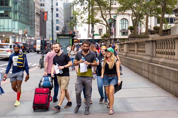 Budget Backpacker NYC Tour: Bryant Park to Hell's Kitchen photo 2