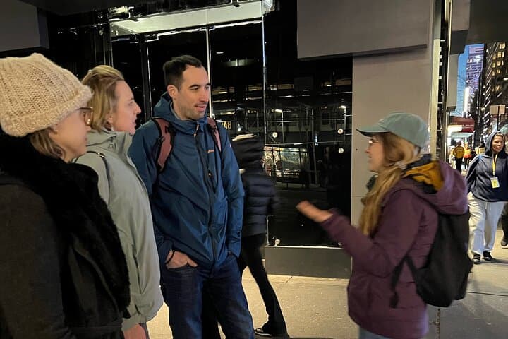 Budget Backpacker NYC Tour: Bryant Park to Hell's Kitchen photo 5
