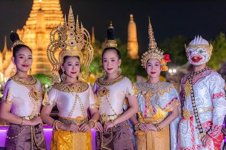 Bangkok Chaophraya Dinner Cruise & Thai Cultural Show: Night River Buffet and Cultural Performance photo 5