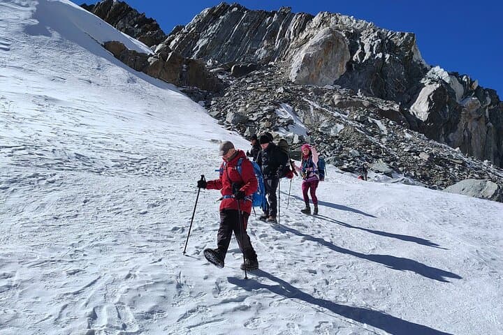 Everest Base Camp Trek — 13-Day High-Altitude Classic in Sagarmatha photo 3
