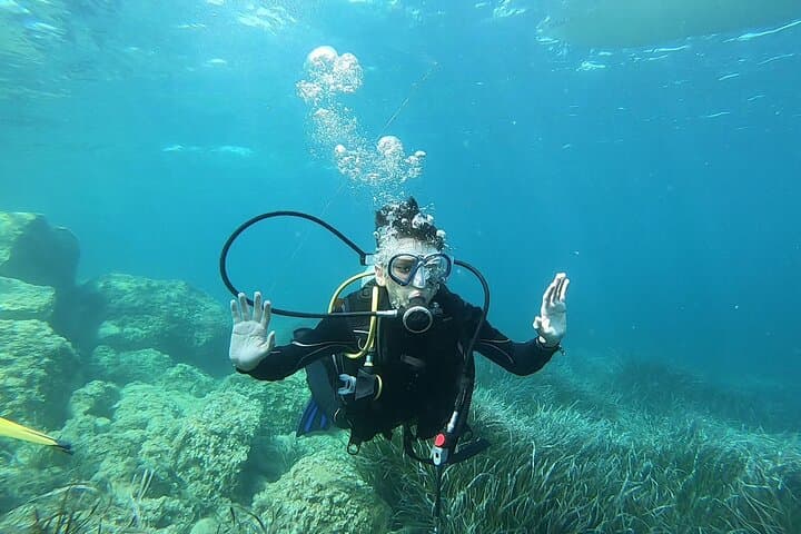 Discover Scuba Diving on Elba: Introductory Mediterranean Dives to 12m photo 2