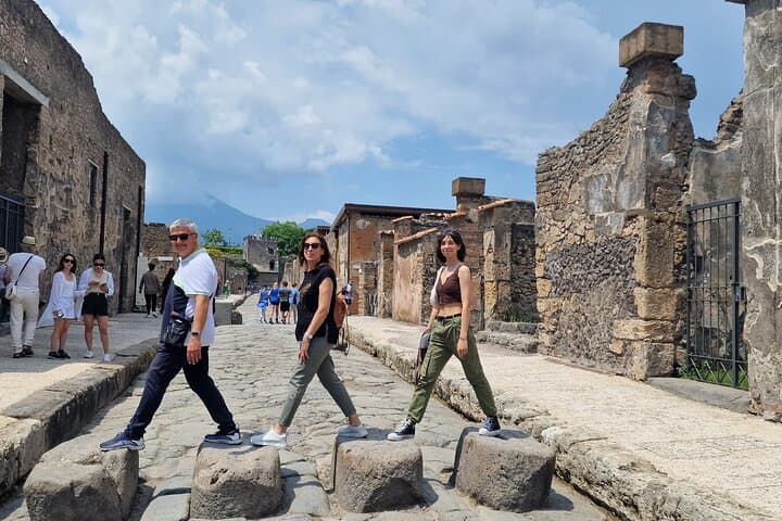 Full-Day Shore Excursion to Pompeii and Sorrento from Naples photo 3