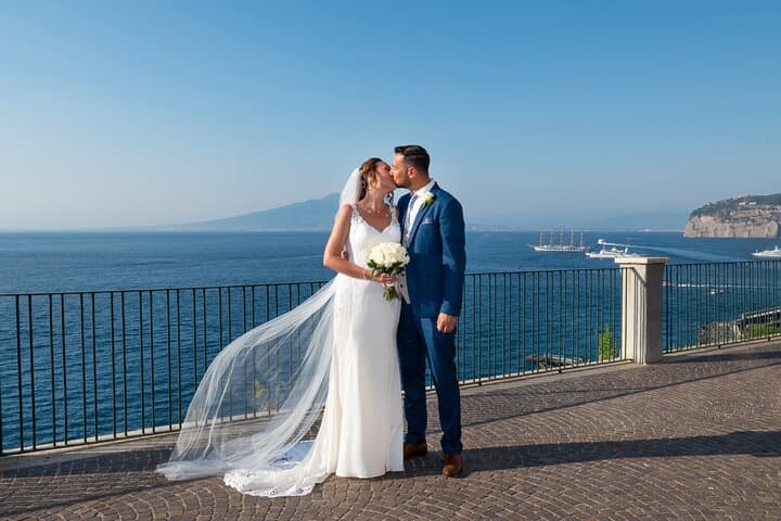 Sea-View Elopement on a Sorrento Terrace: Simple, Romantic & Practical photo 3