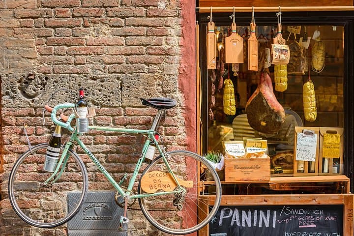 Siena Bites & Stories: Local Food Walking Tour of Siena's Medieval Center photo 3