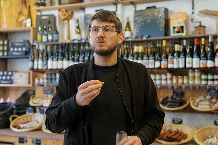 Mitte Food Walking Tour: Full Meal & Drinks with Local Guide in Berlin photo 4
