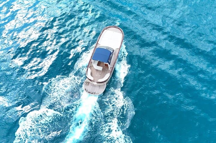 Positano to Capri: Shared Boat Tour & Blue Grotto Experience photo 2