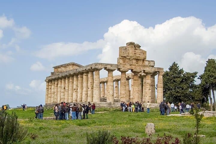 Paestum Private Archaeology Tour: Skip-the-Line Guided Visit to Ancient Greek Temples photo 2