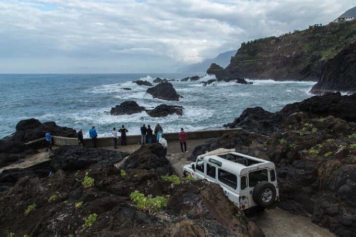 Jeep Safari to Madeira’s West: Laurisilva, Cliffs & Volcanic Pools