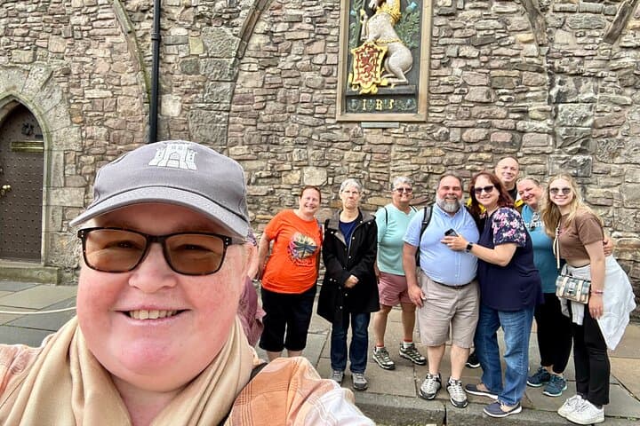 Evening Royal Mile Walking Tour: History, Haunts & Hidden Closes photo 4