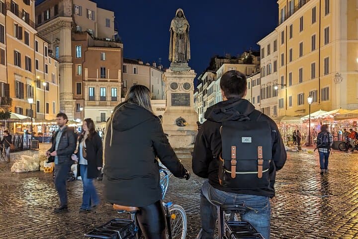 Rome Sunset Bike Tour: Evening Ride Past the Pantheon, Trevi Fountain & Orange Garden photo 5