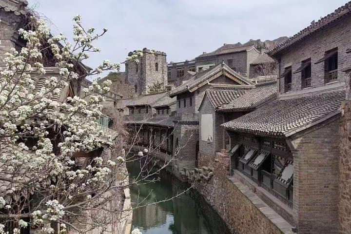 Gubei Water Town and Simatai Great Wall: Private Day Tour from Beijing photo 2