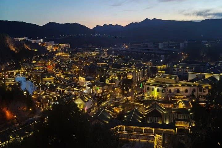Gubei Water Town and Simatai Great Wall: Private Day Tour from Beijing photo 4