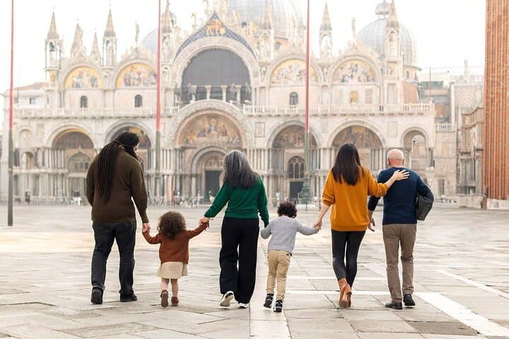 Venice Private Portrait Session — St. Mark's, Canals & Gondola Options photo 5