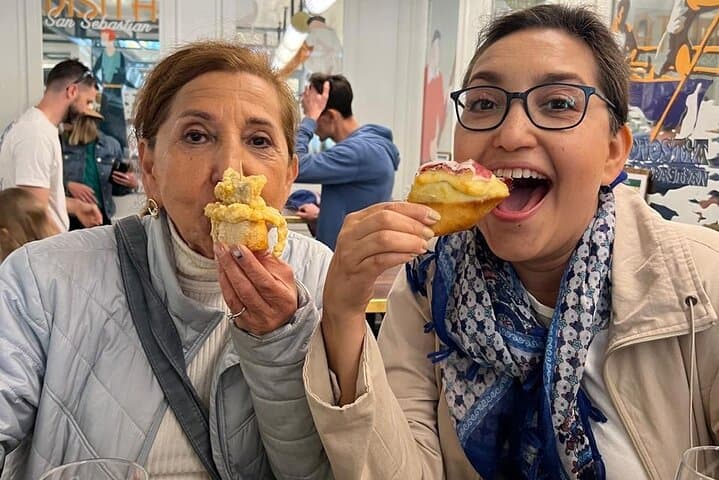 San Sebastián Pintxo Tour: Best Pintxos & Wine Pairings in Parte Vieja