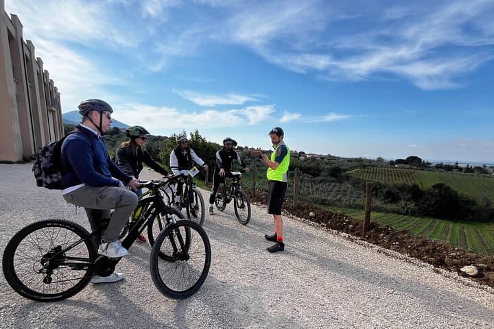E-Bike Rome’s Outskirts: Uncover Marco Carpineti’s Estates & Wine Tasting photo 5