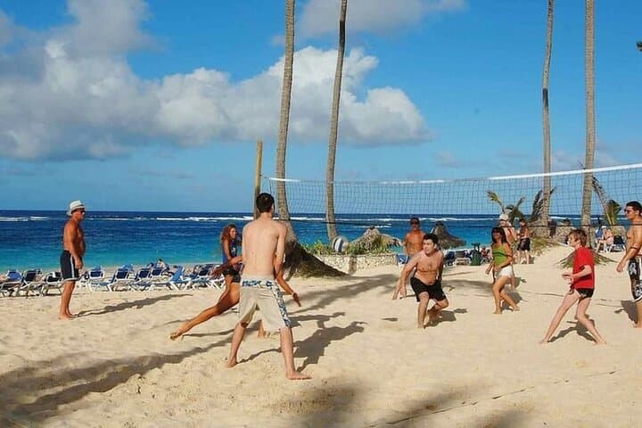 Saona Island Catamaran & Speedboat Day Trip — Bayahibe to the Natural Pool photo 3