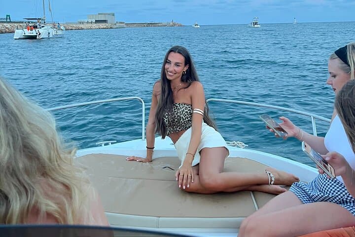 Private Boat Tour with Local Skipper in Torrevieja — Sunset & Snorkel Cruise photo 4