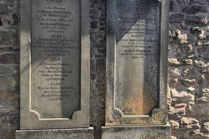 Private Harry Potter Walking Tour in Edinburgh: Greyfriars, Victoria Street & J.K. Rowling Spots photo 3