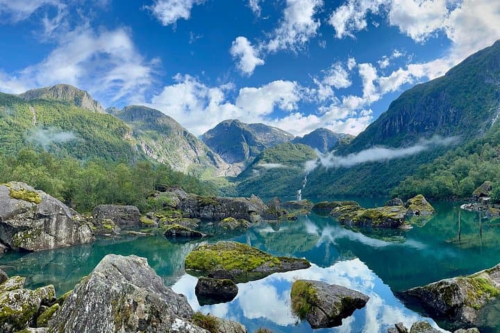 Bergen to Bondhusvatnet: Bondhus Glacier Lake & Rosendal Fjord Day Tour