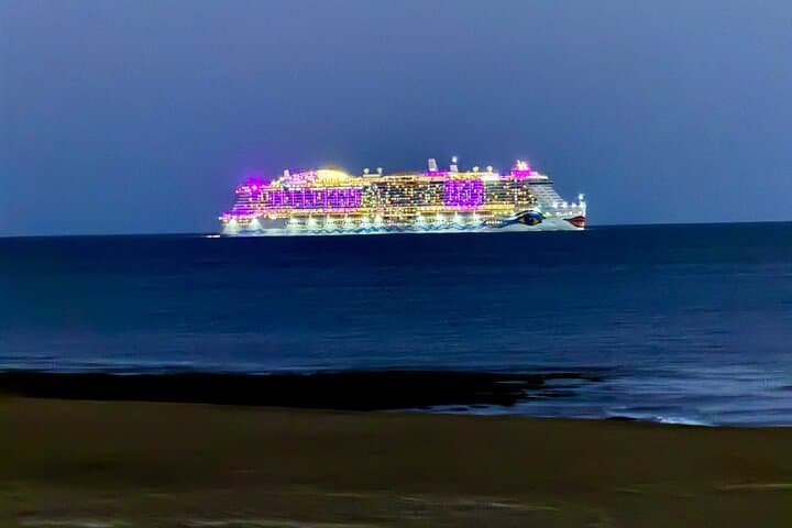 Private Crew Tour of Lanzarote: Timanfaya Volcano, La Geria Wines & Coastal Drives
