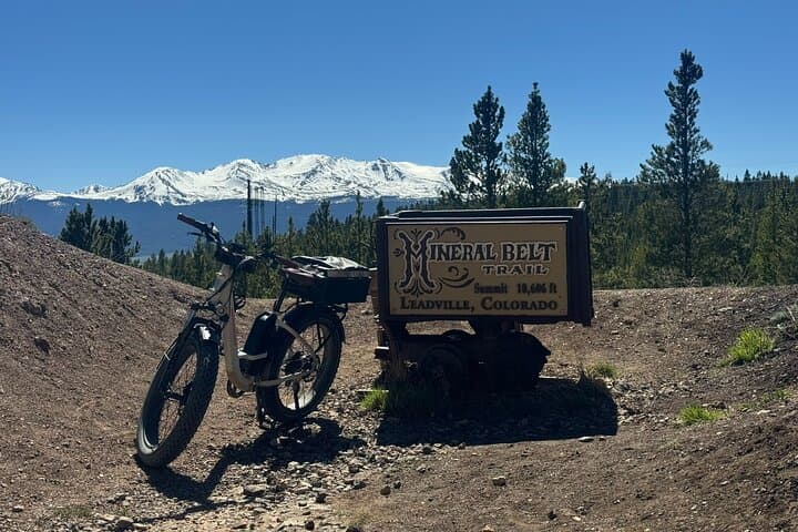 High-Altitude Ease: e-Bike Rentals and Trails in Leadville photo 4