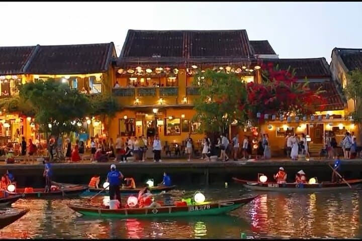 Hoi An Day Tour: Marble Mountain, Monkey Mountain & Evening Lantern Cruise photo 5