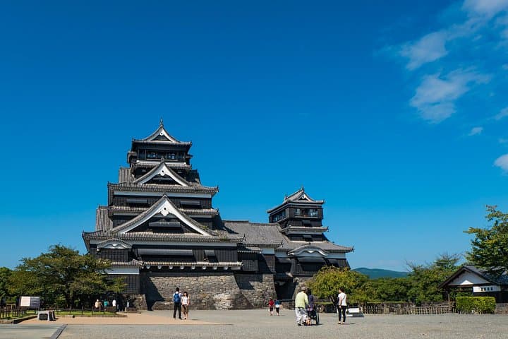 Kumamoto Castle, Mount Aso & Kusasenrigahama: Day Tour from Fukuoka