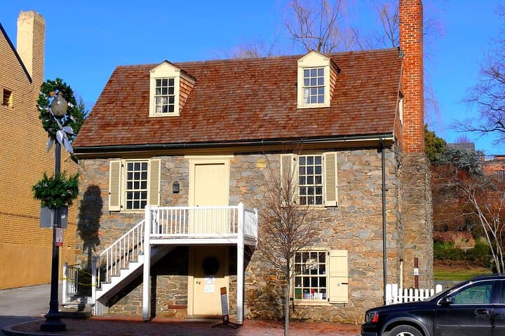 Georgetown's Haunted Streets: Self-Guided Ghost Walk You Can Take Anytime photo 6