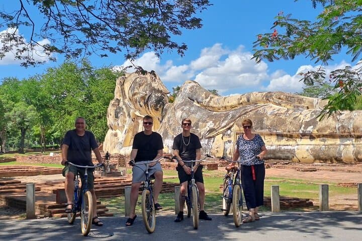 Half-Day Ayutthaya Bike Tour: Cycle Ancient Temples and Riverside Roads