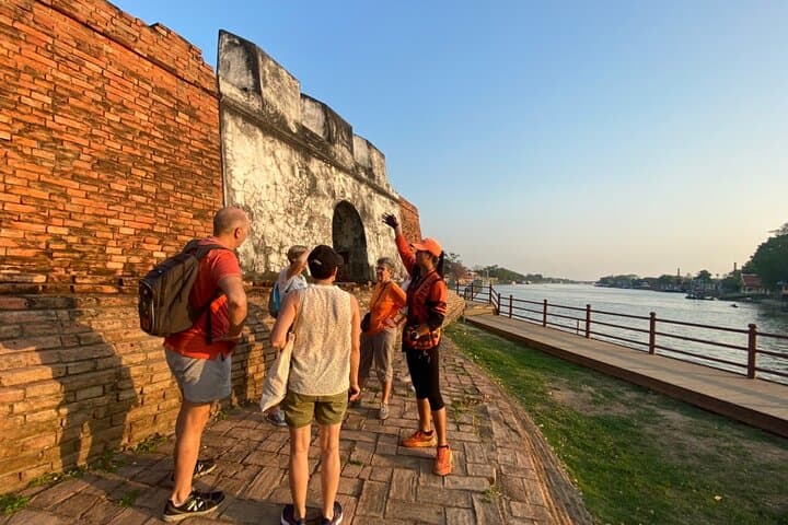 Ayutthaya Sunset Bicycle Excursion: Half-Day Night Temple Tour photo 2