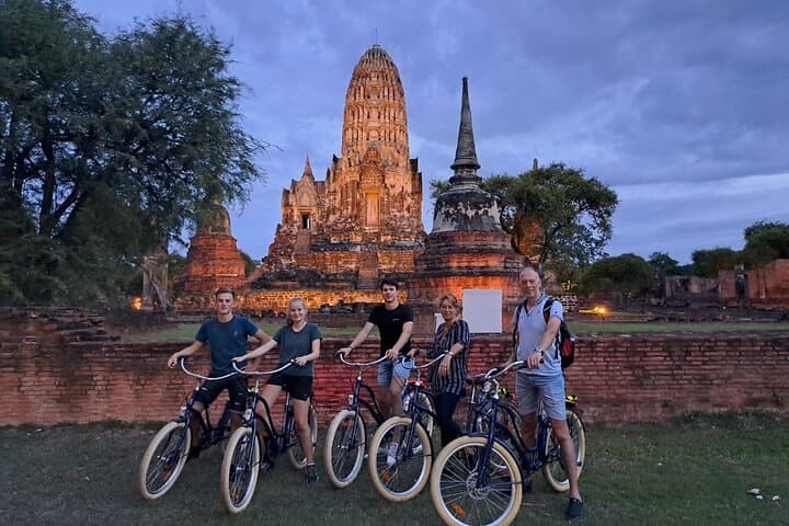 Ayutthaya Sunset Bicycle Excursion: Half-Day Night Temple Tour photo 5