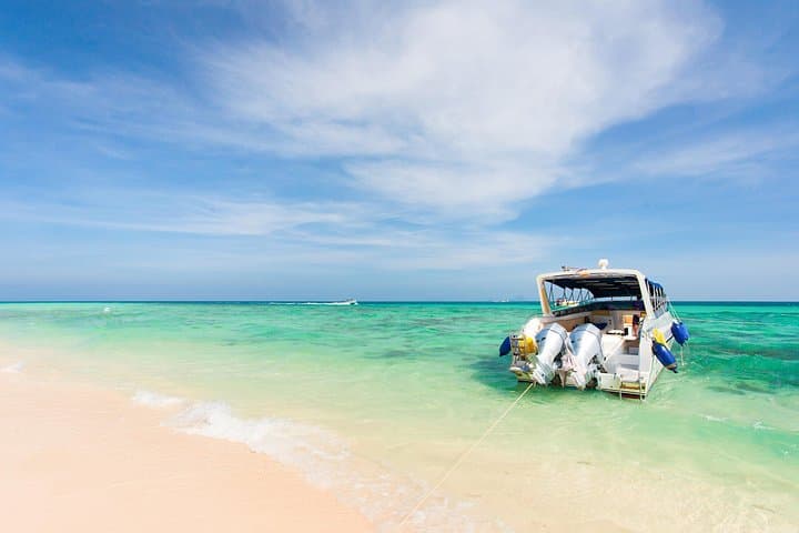 Krabi 4 Islands Tour: Phranang Cave, Chicken Island, Tup & Poda Day Trip photo 2
