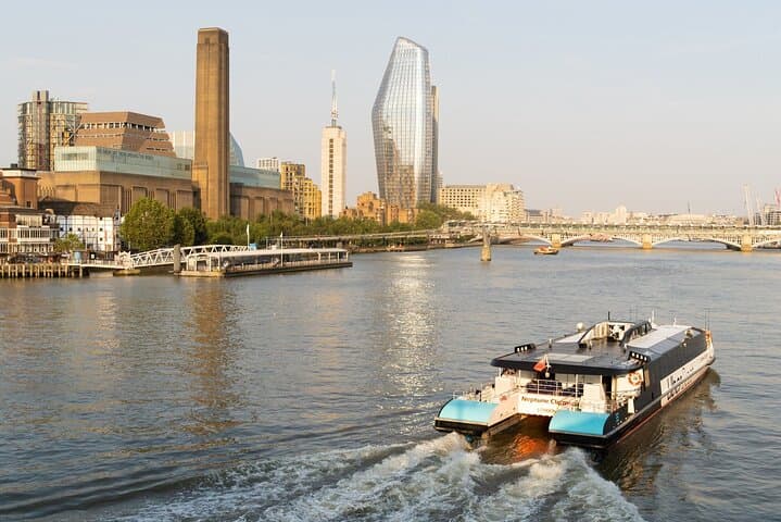 London River Thames Express Cruise: 30-Min Thames Clippers Audio Tour photo 2