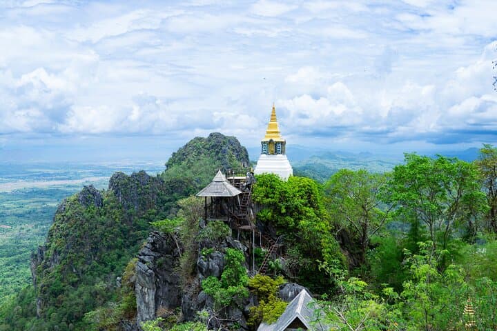 Drive from Chiang Mai to Wat Chaloem Phra Kiat & Chae Son Hot Springs: Lampang Day Trip