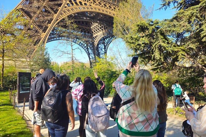 Eiffel Tower Entry with Audio Guide and Summit Upgrade — Paris Views and Practical Tips photo 2