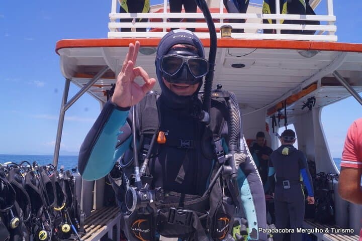 Dive Baptism at Arvoredo Island & Estaleiro — Intro Scuba, Snorkel & Boat Tour in Bombinhas photo 4