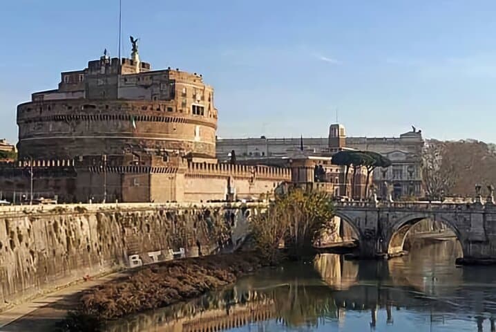 Private Rome Half-Day Car Tour — Colosseum, Trevi Fountain & Spanish Steps photo 5