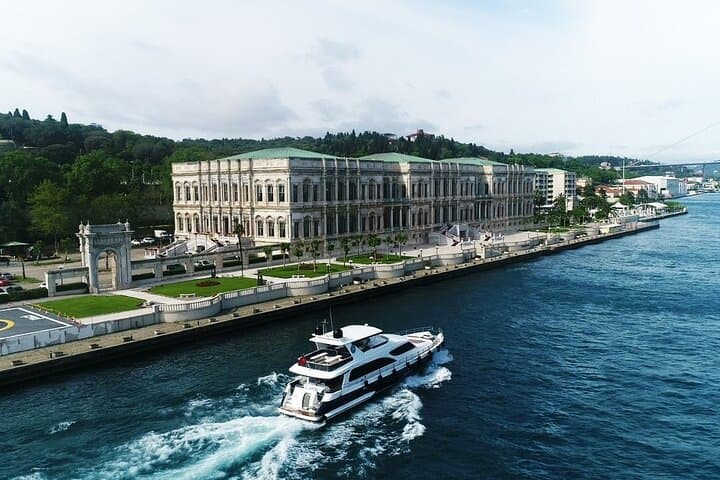 Sunrise Bosphorus Private Yacht Breakfast Cruise in Istanbul photo 2