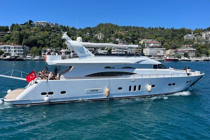 Sunrise Bosphorus Private Yacht Breakfast Cruise in Istanbul photo 4