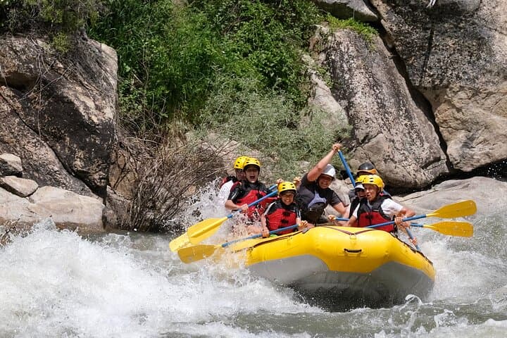Full-Day Salmon River Whitewater Rafting with Riverside Lunch