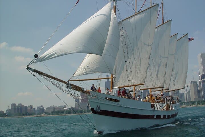 Chicago Skyline Sail on Tall Ship Windy: 75-Minute Lake Michigan Cruise photo 3