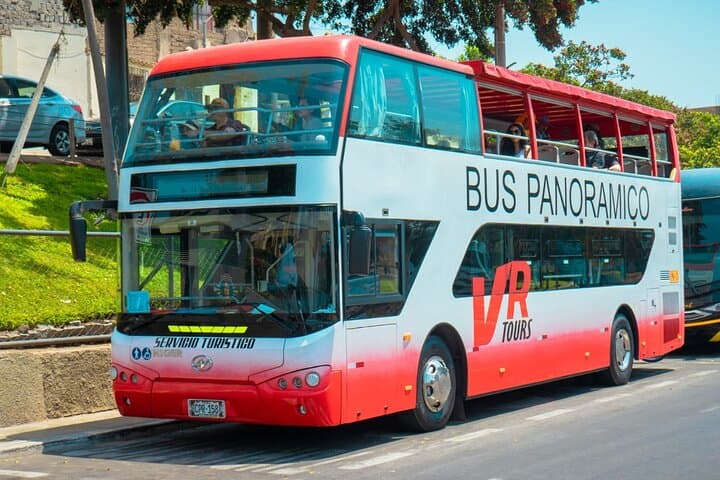 Lima 360 Scenic Bus Tour and San Francisco Catacombs